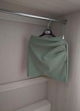 Юбка, италия.