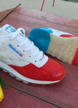 Новые кожаные кроссовки reebok classic dessert