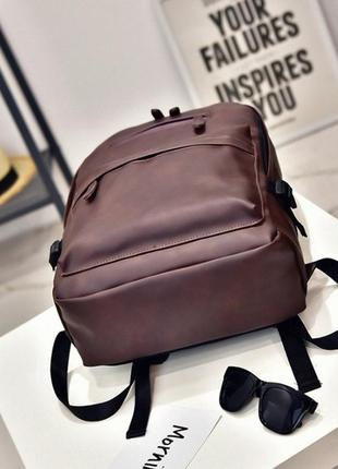 Стильный городской мужской рюкзак черный, коричневый эко кожа качественный плотная кожа3 фото