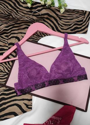 Мереживний топ - бюстгалтер трикутні чашки м'які без кісточок низ резинка