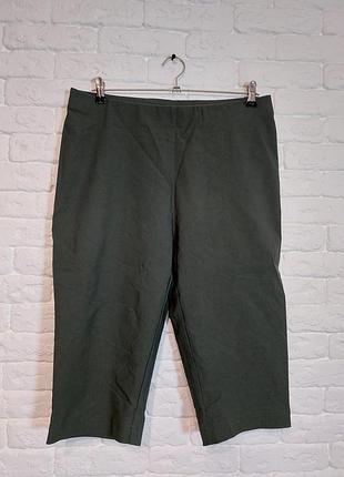 Фірмові стрейчеві шорти