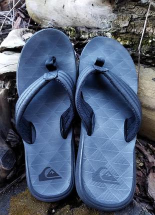 28-28,5 см - вьетнамки quicksilver шлепанцы сланцы (сірі)