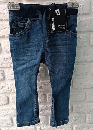 Джинсы tu на возраст 9-12 мес.на рост 74-80 см. новые с биркой.