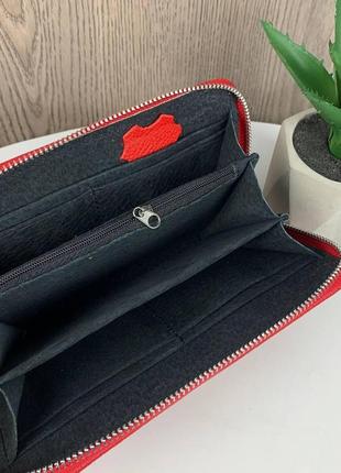 Кожаный женский кошелек клатч на молнии красный4 фото
