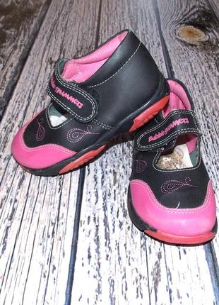 Фирменные кожаные туфли для девочки, размер 8