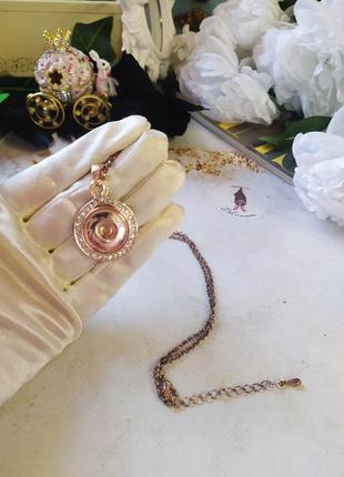 Цікавий кулон рожеве золото