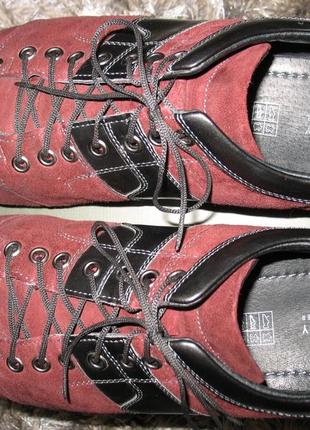 Туфли кроссовки carnaby, р.45, стелька 29, цвет темно-бордовый(на фото выглядят светлее)2 фото