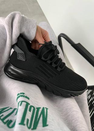 Чорні стильні та неймовірно зручні текстильні кросівки
