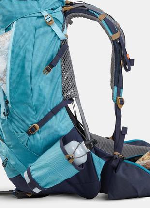 Женский туристический рюкзак для трекинга forclaz mt500 air (45л + 10л) 65 x 35 x 30см с дождевиком голубой9 фото