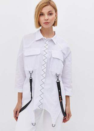 Сорочка жіноча оригінальна стильна оверсайз з кишенями біла modna kazka mkrm2404-11 фото