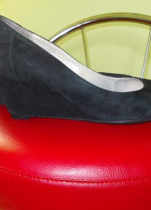 Туфли замша--платформа, очень удобные, невысокий каблук. м3 фото
