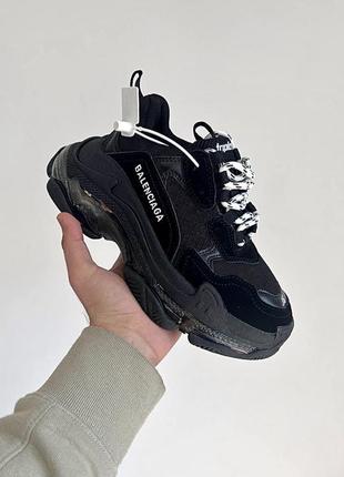 Прекрасные женские кроссовки в стиле balenciaga triple s clear sole black чёрные