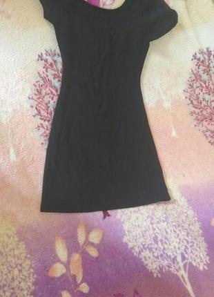 Короткое платье