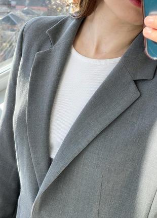 Серый удлиненный пиджак 1+1=38 фото