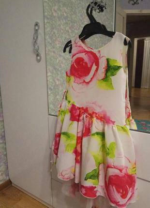 Нарядное праздничное платье с цветами 6 лет