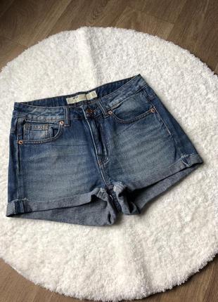 Шорти