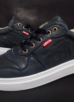 Мужские кроссовки levi's 4