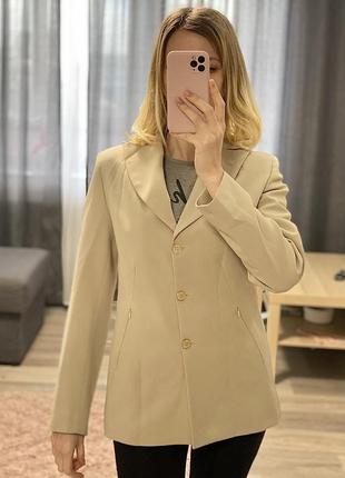 Піджак бежевий