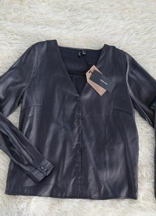 Блузка черная с серебряным отливом