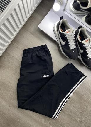 Спортивные штаны adidas