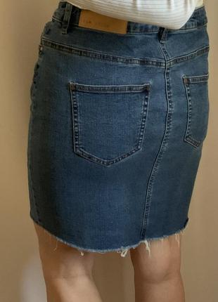 Стрейчевая юбка джинсовая с обрезным низом noisy may2 фото
