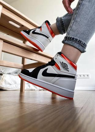 Женские кроссовки nike air jordan 1 white orange 38-395 фото