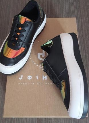 Новые кроссовки joshuas