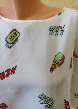 Легенькая блузка с надписями и мороженым2 фото