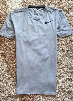 Футболка nike dri-fit с крайних коллекций бренда, оригинал