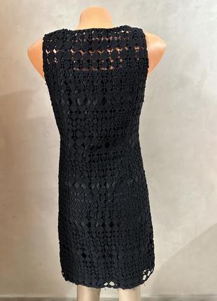 Чорна ажурна сукня по фігурі3 фото
