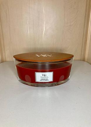 Ароматична свічка з ароматом ванілі та кориці woodwick ellipse Hood chai 453 г