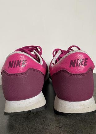 Крутые кроссы nike6 фото