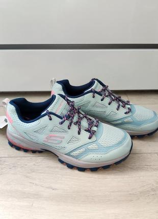 Треккинговые кроссовки skechers