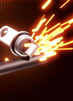 Туристическое огниво edc в алюминиевом герметичном корпусе. черный