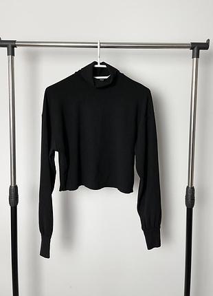 Укороченная объемная кофта водолазка в рубчик bershka