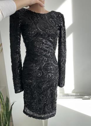 Черное платье в паетках пайетки чешуя мини секси по фигуре с длинным рукавом открытая спинка9 фото