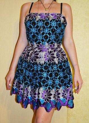 Роскошное платье с цветами и вышивкой dolce & gabbana2 фото