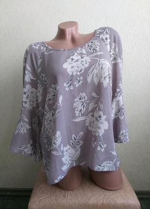 Блуза рукава клеш. топ. туника с удлиненной спинкой.  в цветочек. капучино, белый, серый, сиреневый.