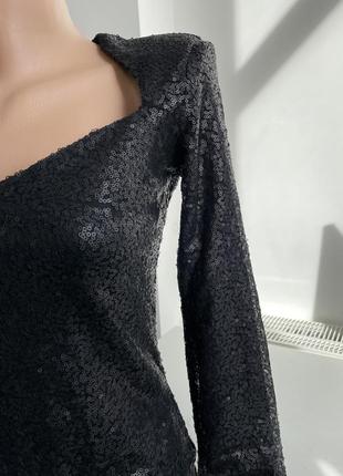 Чорное платье в паетках новогоднее по фигуре корпоратив блестящее с длинным рукавом6 фото