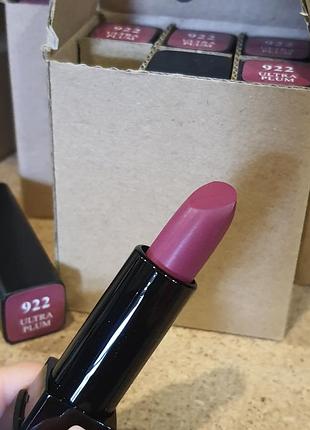 Помада triumph matte secret