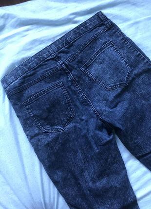 Темные джинсы5 фото