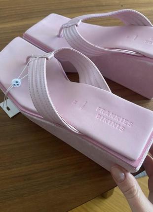 В’єтнамки, тапки, шльопанці, на платформі