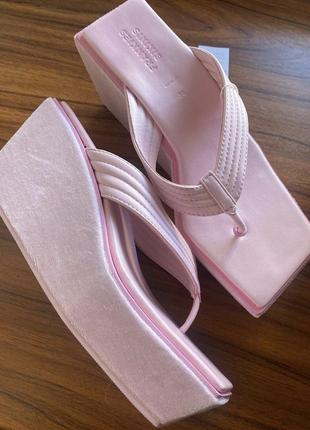 В’єтнамки, тапки, шльопанці, на платформі