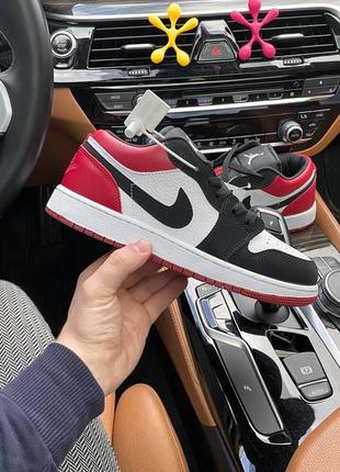 Женские кроссовки nike air jordan 1 low black red 38