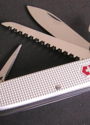 Функциональный складной нож victorinox farmer3 фото