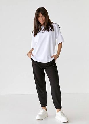 Спортивный костюм женский