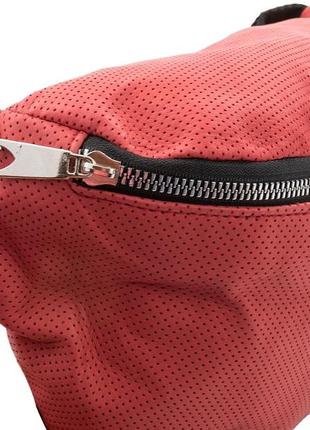 Женская поясная сумка из кожи tunonа красная8 фото