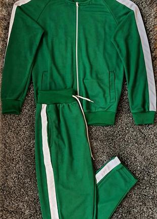 Спортивний костюм