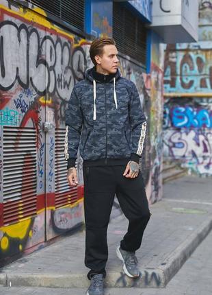 Куртка мужская принтованая