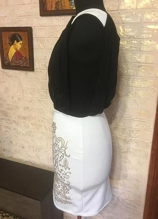 Сукню із золотим принтом 4